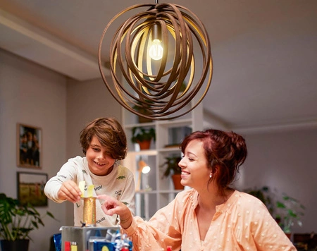 LED žiarovka E27 A60 4,3W = 40W 470lm 2700K teplá biela FILAMENT LED Classic Philips