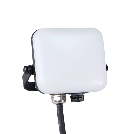 LED reflektor 10W 750lm 4000lm neutrálna biela 120° čierny IP65 mliečny Sanico Goldlux