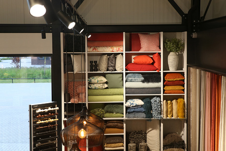 Osvetľovacia sada prípojníc 2 m + 4x LED reflektor GU10 biely matný