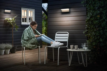 Záhradné nástenné svietidlo Vonkajšie fasádne svietidlo LED 3,8 W 800 lm 4000 K antracit Bustan Ultra Efficient Philips