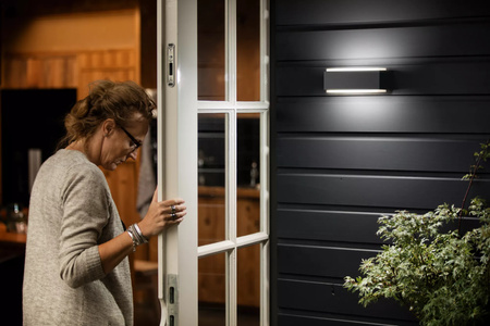 Záhradné nástenné svietidlo Vonkajšie fasádne svietidlo LED 3,8 W 800 lm 2700 K antracit Stratosphere Ultra Efficient Philips