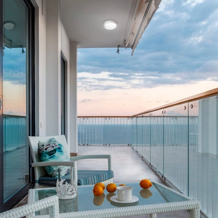 LED svietidlo na povrchovú montáž 11W 1200lm 5000K studená biela so senzorom pohybu Videx