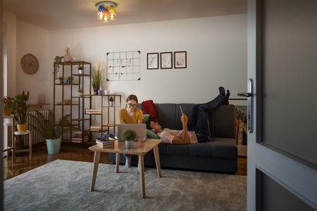 Povrchová dekoratívna stropná lampa E27 Viacfarebný dekor Ledvance