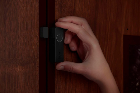 Inteligentný kontaktný senzor pre okná a dvere čierny batériový kontaktný senzor Zigbee Secure Philips HUE