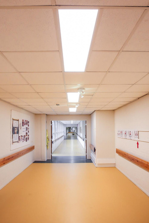 LED panel Kancelárske svietidlo Stropný panel 33W 3630lm 4000K, neutrálna biela povrchovo namontované biele 120x30cm UGR19 Kompaktné Ledvance