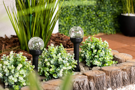 LED solárne poháňaná záhradná guľa Vonkajší stĺp 0,06 W 5500-6000K studená so súmrakovým senzorom IP44 čierna Masterled