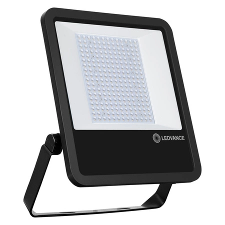 LED reflektory vonkajšie reflektory 145W 18400lm 3000K IP65 čierne reflektory Ledvance