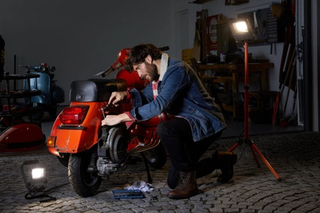 LED reflektor Batériová lampa na statíve Prenosné pracovné 100W 9000lm 4000K IP65 Grafitové pracovné svetlo Ledvance