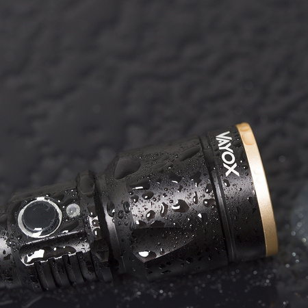 Taktická baterka XP-E LED 800 LM USB ZOOM dobíjateľné ručné svetlo VA0027 VAYOX