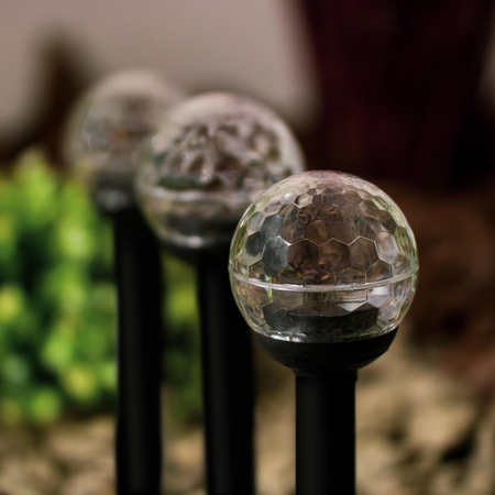 RGB IP44 34 cm súmrakový senzor LED solárne záhradné guľové svetlo