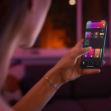 2x LED žiarovka E27 A60 11W = 75W 1055lm 2000-6500K CCT + RGB SMART Smart Bluetooth ZigBee White and Color Ambiance + Bridge Bridge + PILOT ovládač Philips HUE Starter Kit