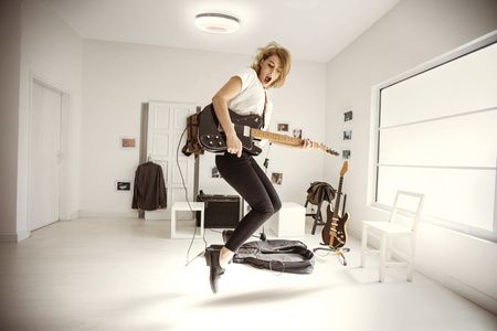 Plafond LED stropné svietidlo Povrchová montáž 26W 1150lm CCT Stmievateľná okrúhla biela SMART+ WiFi Donut Ledvance