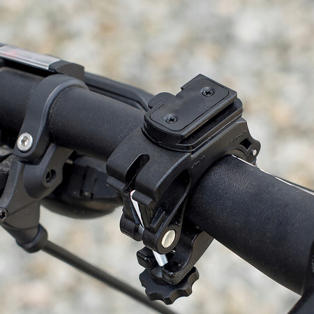 Montáž na riadidlá bicykla pre svetlo VAYOX