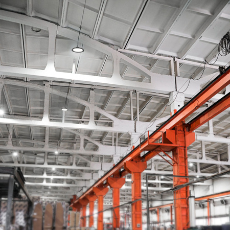 High Bay 150W 25000lm 5000K, neutrálna biela 90° čierne závesné LED priemyselné svietidlo IP65 Videx