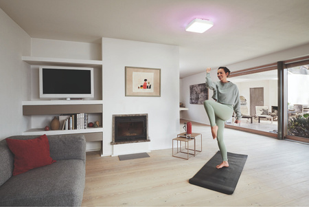 Plafond LED svietidlo na povrchovú montáž 28W 1700lm RGB CCT so stmievateľným podsvietením 35cm biele SMART+ WiFi Orbis Ledvance