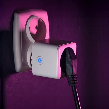 Inteligentná zásuvka WiFi Wattmeter Timer TUYA SMART NIVO LUMILED