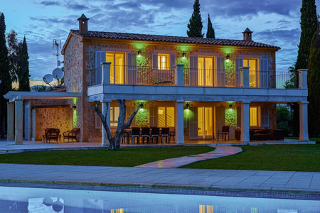 Vonkajšia záhradná lampa Top Down Fasádna nástenná lampa 10W 520lm 3000K teplá biela RGBW Stmievateľné IP44 Sivá SMART+ WiFi Otočná Ledvance