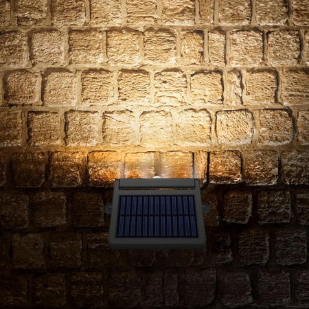 Solárna lampa so senzorom 10W 600lm 5000K neutrálna biela 60° 3,2V IP54 IK06 Čierna VIDEX