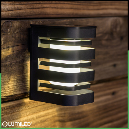 LED nástenné solárne svietidlo CAMILA 3000K Súmrakový senzor LUMILED