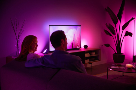 Stolová LED lampa na nočný stolík 7,3 W 500 lm IP20 Biela a farebná atmosféra RGB + TW Black Smart SMART Zigbee Bluetooth Bloom Philips HUE