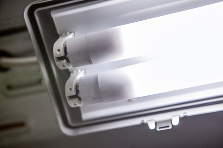 LED lineárna žiarivka 25W Tuba T8 G13 150cm 2420lm 3000K teplá biela