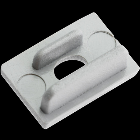 Profilový uzáver KM33 s otvorom sivý plast