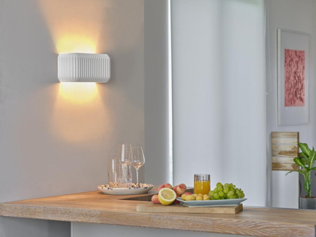 Dekoratívne nástenné svietidlo Nástenná povrchová montáž E27 Biela Dekor Ledvance