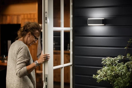 Záhradné nástenné svietidlo Vonkajšia fasádna LED lampa 9W 1000lm 4000K IP44 Anthracite Stratosphere Philips