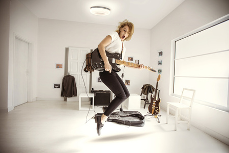 Plafond LED stropné svietidlo Povrchová montáž 26W 1150lm CCT Stmievateľná okrúhla biela SMART+ WiFi Donut Ledvance