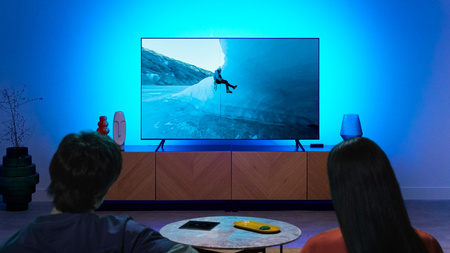 Inteligentný RGBIC LED pás pre 75"-85" monitor TV s HDMI Sync Box Wi-Fi WiZ