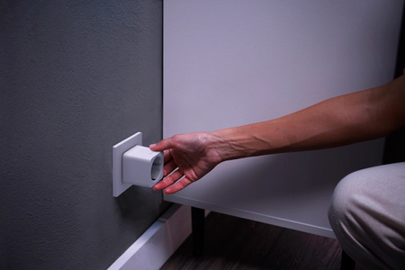 Inteligentná zásuvka Schuko TYP F Wattmeter Programátor TIMER Biela inteligentná zásuvka Philips HUE