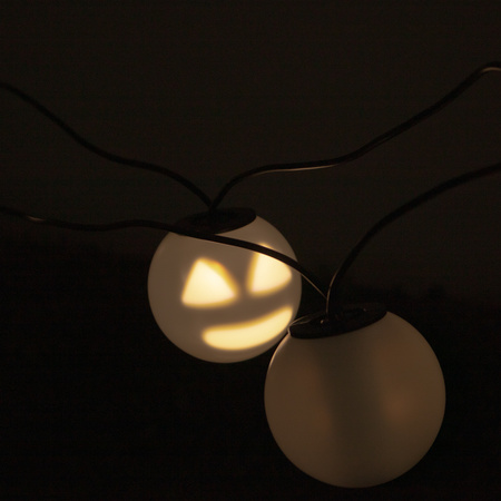 Vianočná girlanda 8x LED na batérie dekoratívni snehuliaci duchovia 4,33 m hrajúci bielo +USB C