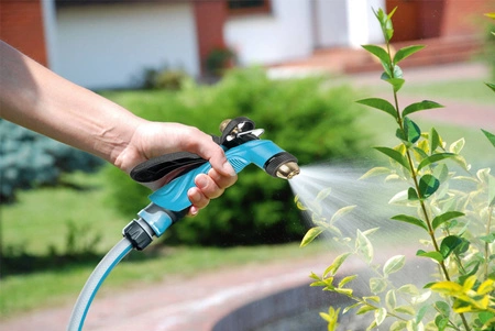 BASIC CELLFAST 2-funkčný nastaviteľný pištoľový zavlažovač pre záhradnú hadicu