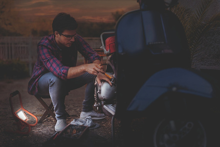 LED reflektor Batériová lampa 10W 800lm 4000K IP44 Halogénové pracovné svetlo Ledvance