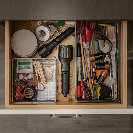 LED gumová baterka Ručná batéria 2xAAA 80lm DURACELL