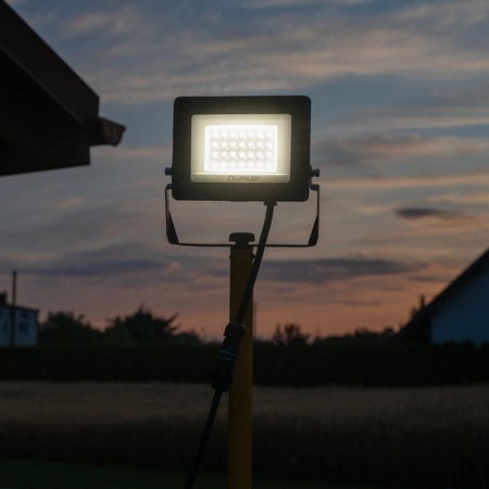 LED reflektor 1x 100W Pracovný LED statív 4000K