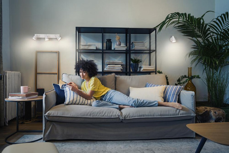 LED bodové nastaviteľné stropné svietidlo 4,3 W 210 lm 3000K, teplá biela biely bodová Ledvance