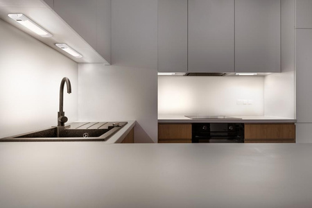 Ledvance Lineárne hrany LED nábytok základňa svetlopohybovým senzorom 4W 290lm CCT stmievateľné biela 30cm Lineárne hrany Ledvance