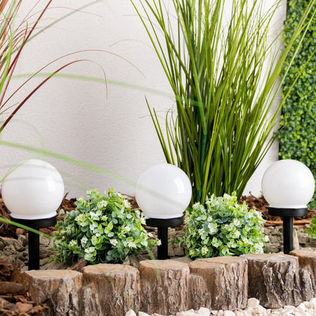LED záhradná lampa na solárny pohon WHITE BALL 10cm
