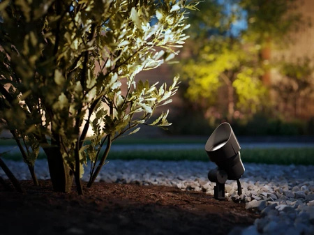 LED reflektorová záhradná lampa 6W 660lm 4000K IP44 čierna nízkonapäťová 12V Philips