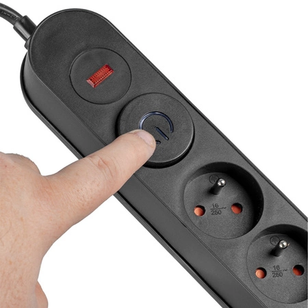 Predlžovací kábel s prepäťovou ochranou 1,5 m 5GN čierny Napájací pás + prepínač