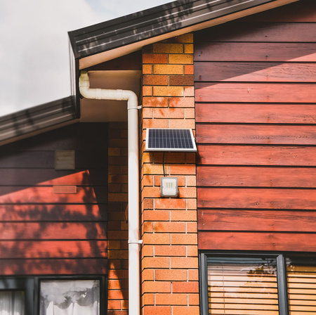 Solárne reflektory so senzorom 20W 600lm 5000K neutrálna biela 90° 3,2V IP65 IK07 Povrchová montáž Sivá VIDEX