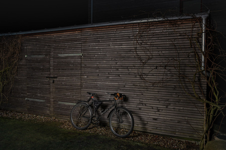 LED reflektor Vonkajšia lampa 8W 750lm 4000K IP55 biela so senzorom pohybu a súmraku Endura Ledvance