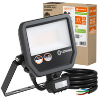 LED reflektor Vonkajší reflektor 50W 5500lm 3000K IP65 čiernypohybovým a súmrakovým senzorom reflektor Ledvance